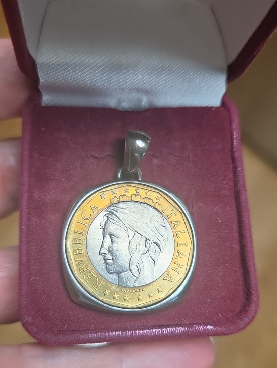 Milor Jewelry - Vintage Italian Coin Pendant